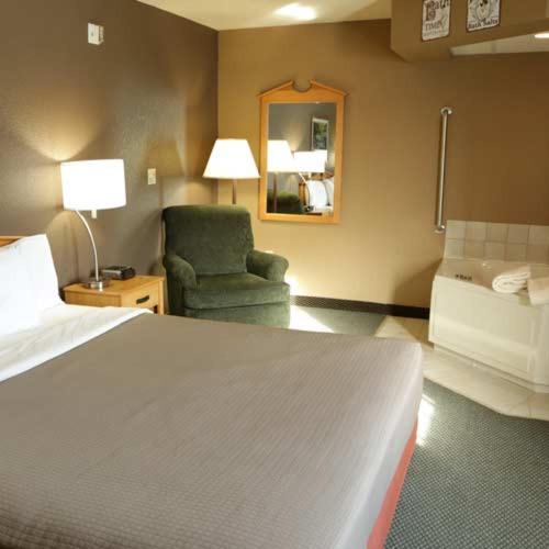 Boarders Inn And Suites By Cobblestone Hotels - Fayette Ngoại thất bức ảnh