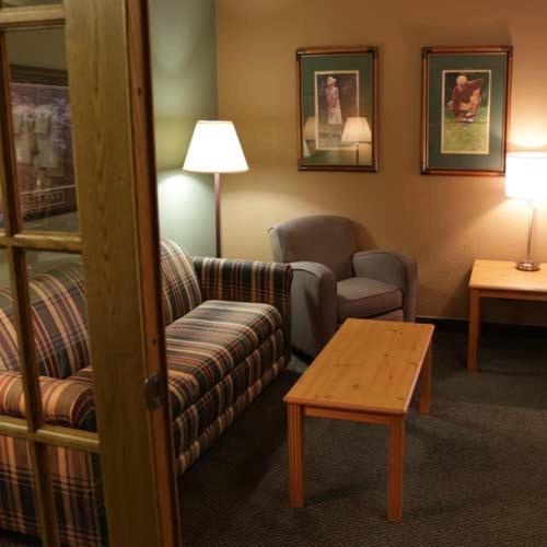 Boarders Inn And Suites By Cobblestone Hotels - Fayette Ngoại thất bức ảnh